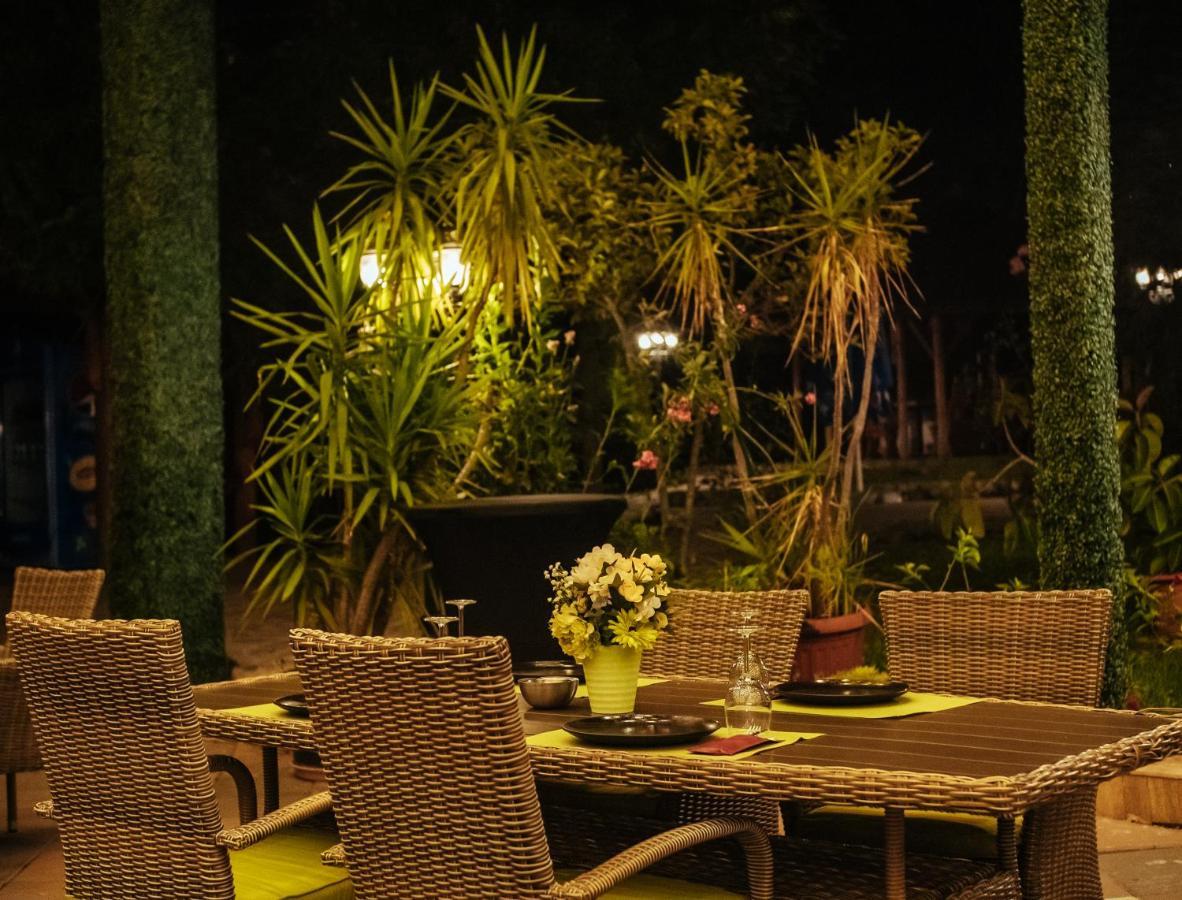 Hotel Restaurant Rustic Alexandria Buitenkant foto